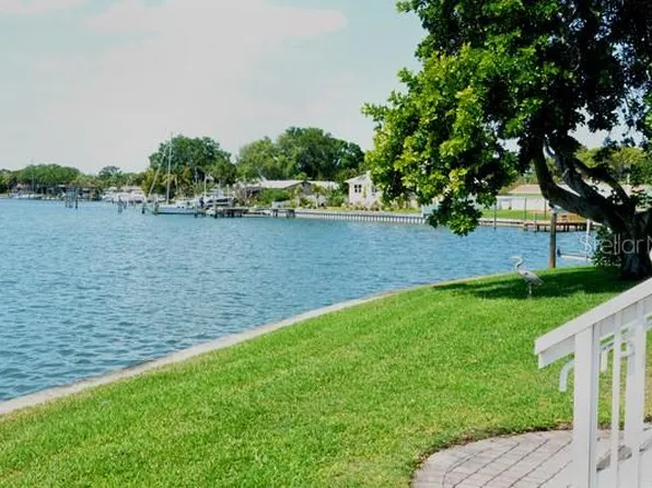 5003 Starfish Dr SE APT A, Saint Petersburg, FL 33705