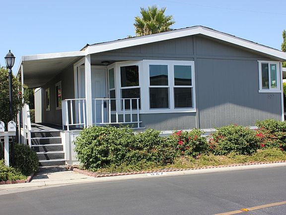 2nd image of 527 Mountain Home Dr #527