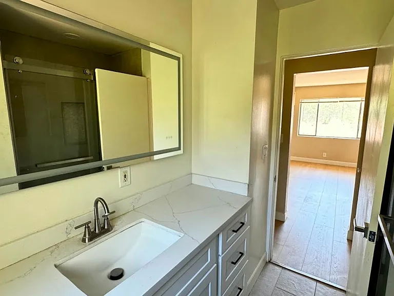 13422 Camilla St — Photo 13