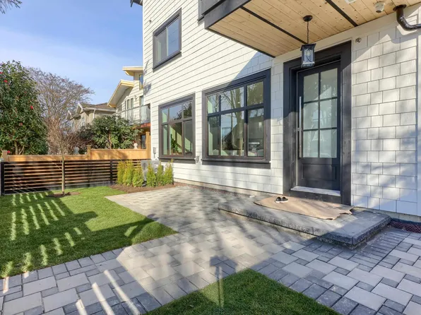 4742 Saint Catherines St #1, Vancouver, BC V5V 4M7