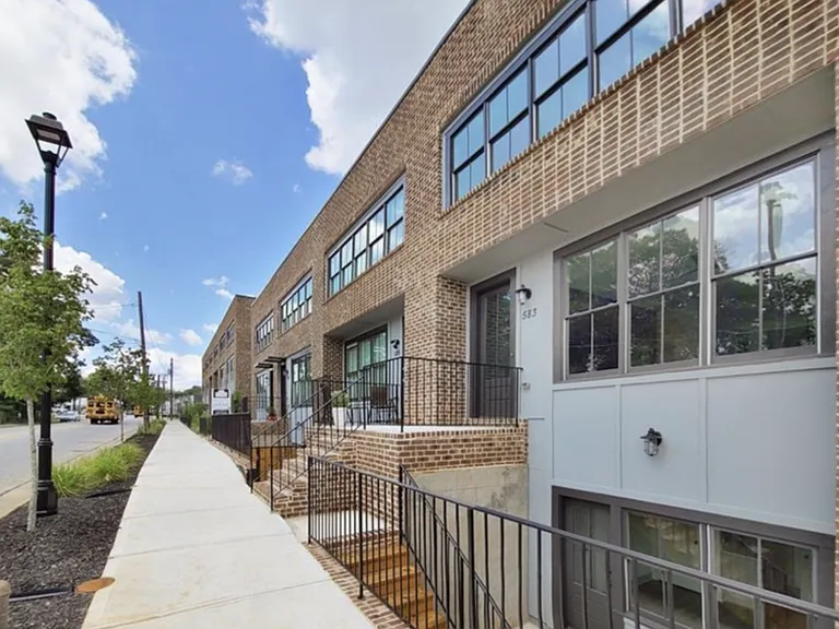 583 King Arnold St — Photo 23