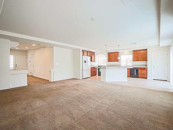 5th image of 6745 Philharmonic Ave