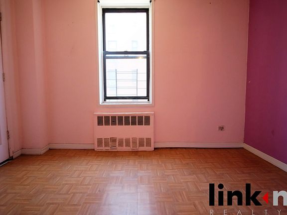 3rd image of 665 Thwaites Pl APT 3C