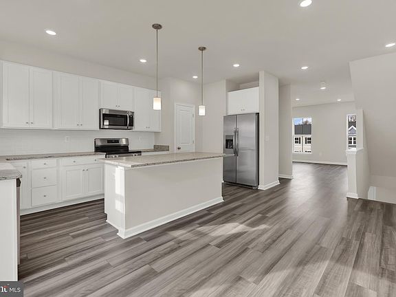 3rd image of 62 White Violet Way Lot 9