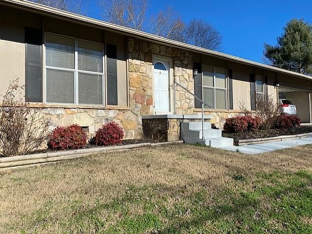 1st image of 10917 Dineen Dr