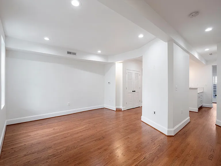 730 Newton Pl NW #1 — Photo 15