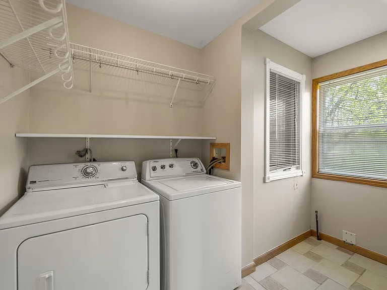3129 Bendelow Rd — Photo 17