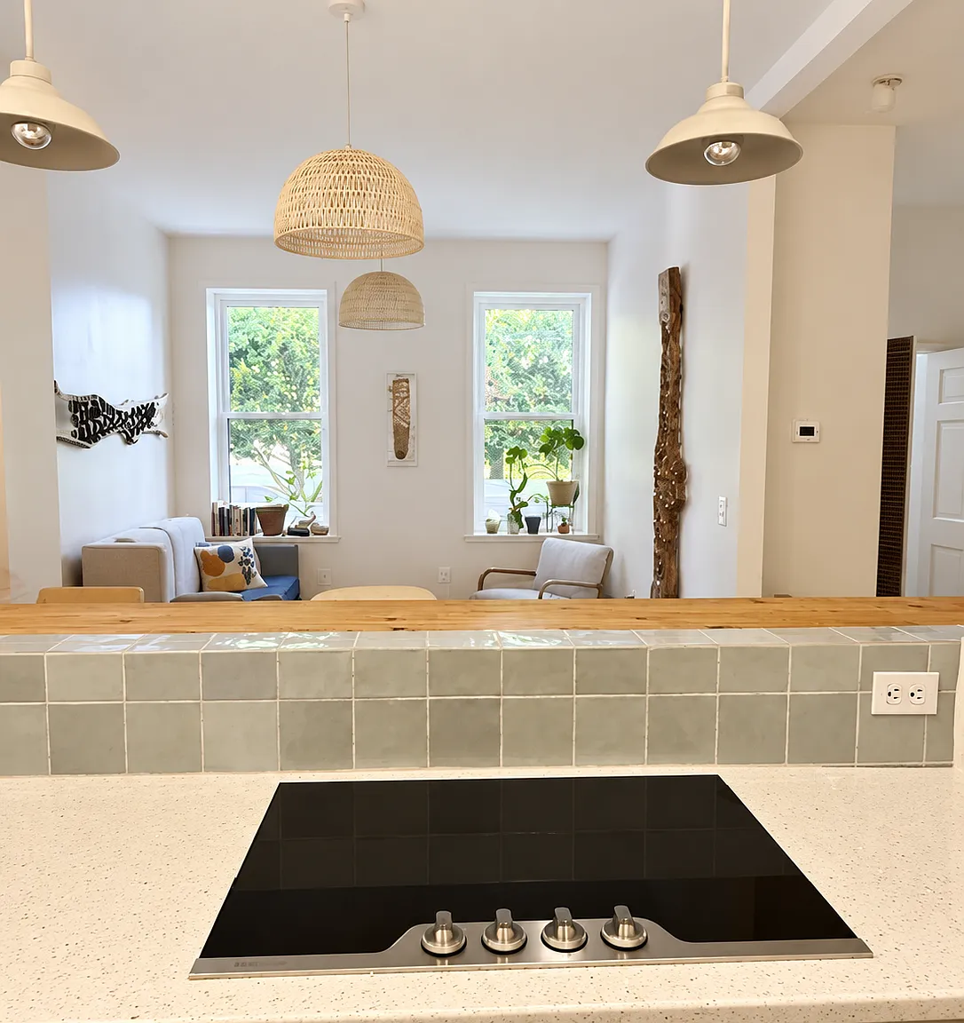 5 bed, 3000 sqft, $3,200 — Photo 3