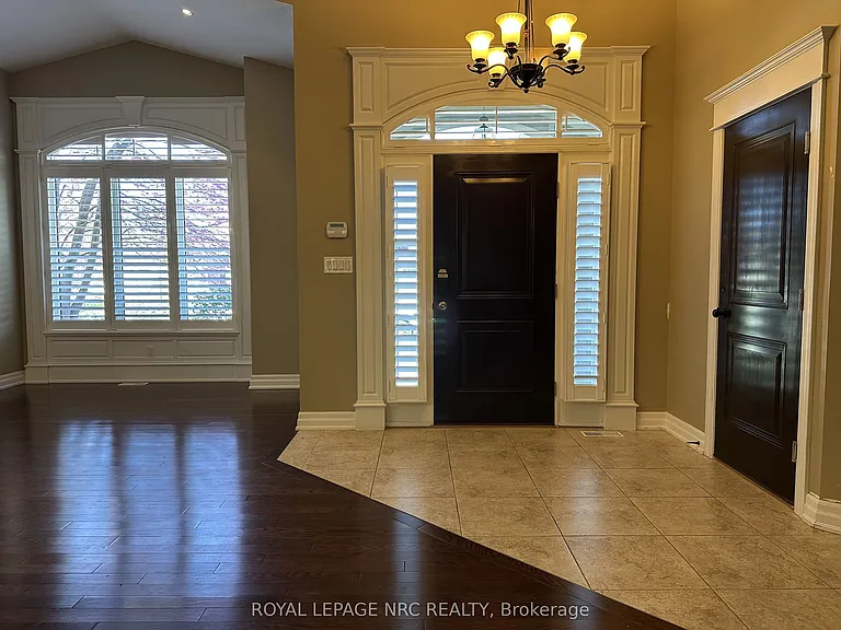 7 Sapphire Ct N — Photo 19