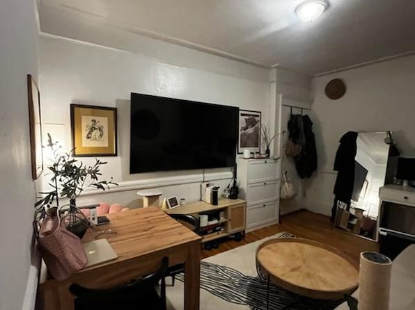 2273 Steinway St APT 6