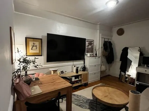 22-73 Steinway Street image 1 of 6