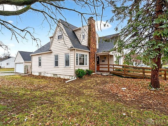 2nd image of 4001 Cleveland Ave