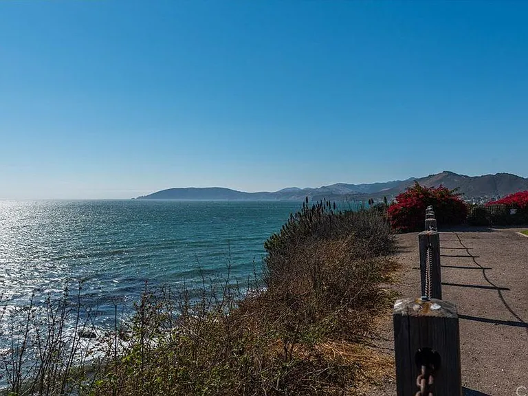 2565 Solano Rd #D — Photo 13