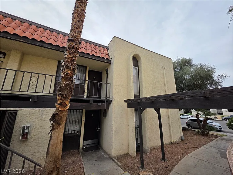1440 Vegas Valley Dr #8 — Photo 6