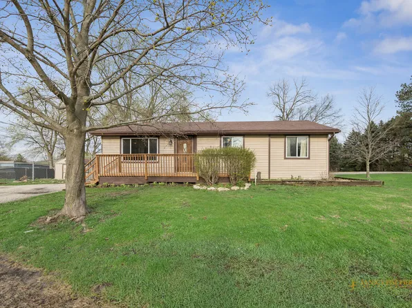 3502 Westwood Dr, Wonder Lake, IL 60097