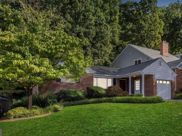 2302 Ashboro Dr, Chevy Chase, MD 20815