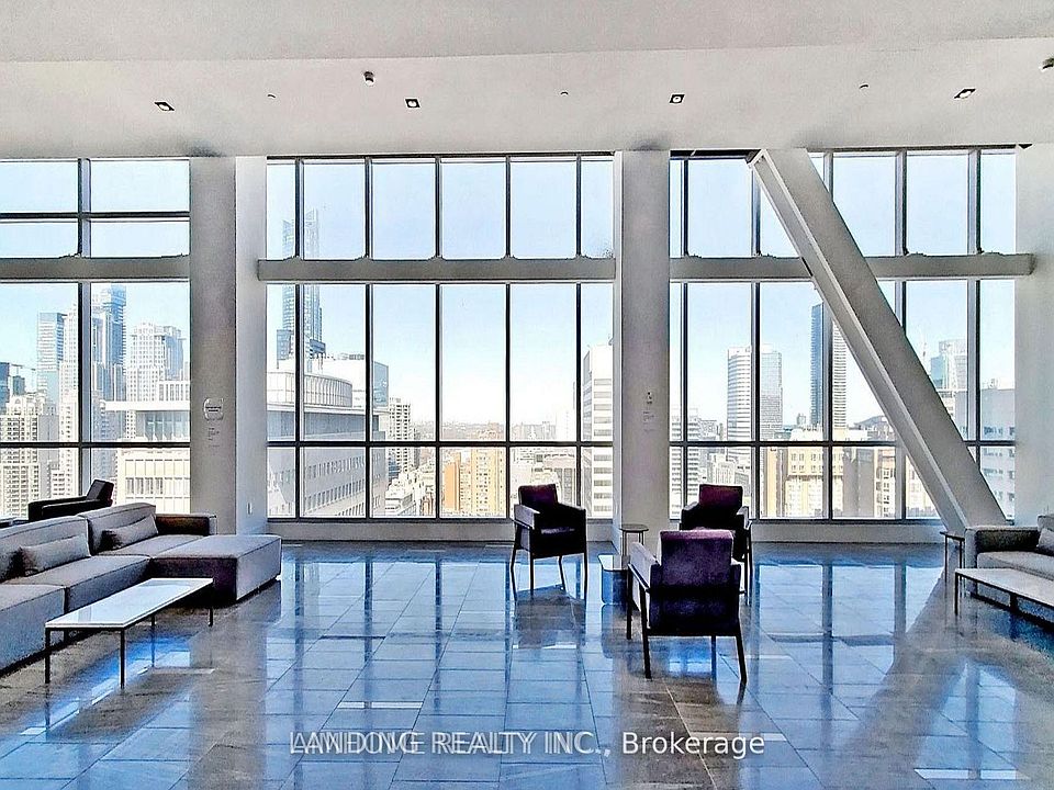 1st image of 488 University Ave #2603