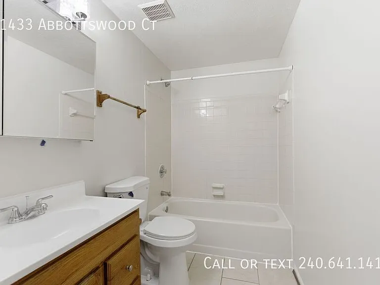 11433 Abbottswood Ct — Photo 11