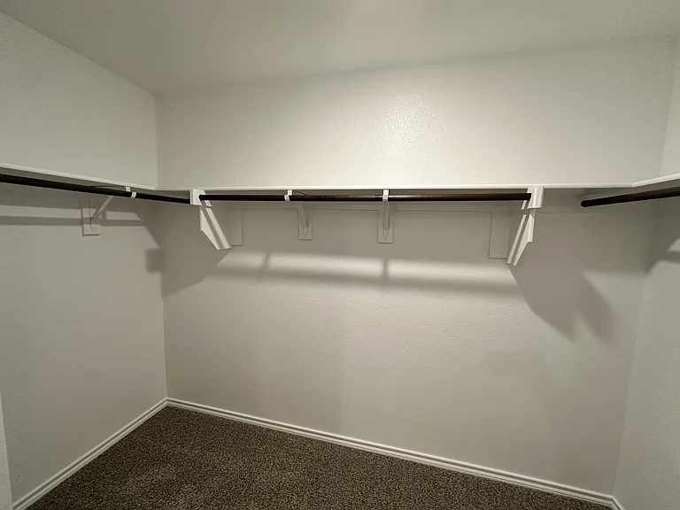 1813 Potomac Ln — Photo 10