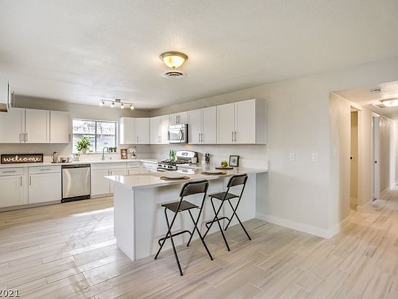 3rd image of 4297 E Vegas Valley Dr