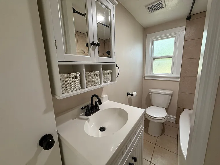 3180 S 400 E — Photo 13