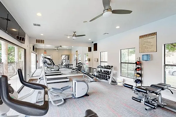 Sereno Park Apartments — Photo 40