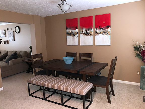 2nd image of 5533 Windsor Ct