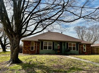 1062 E Evans St, Springfield, MO 65810