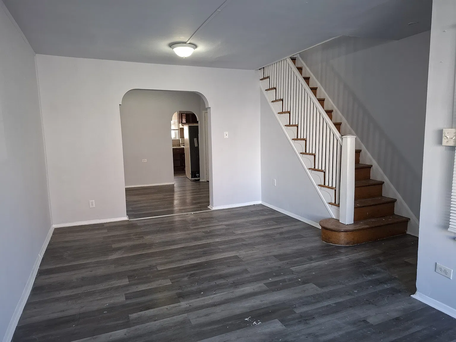 6143 Mascher St — Photo 2