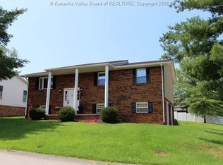 100 Jamestown Rd, Nitro, WV 25143