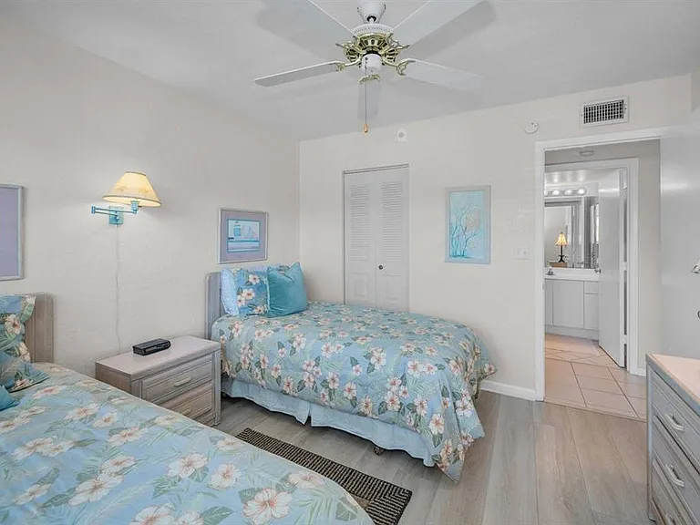 6085 Bahia Del Mar Cir #467 — Photo 13