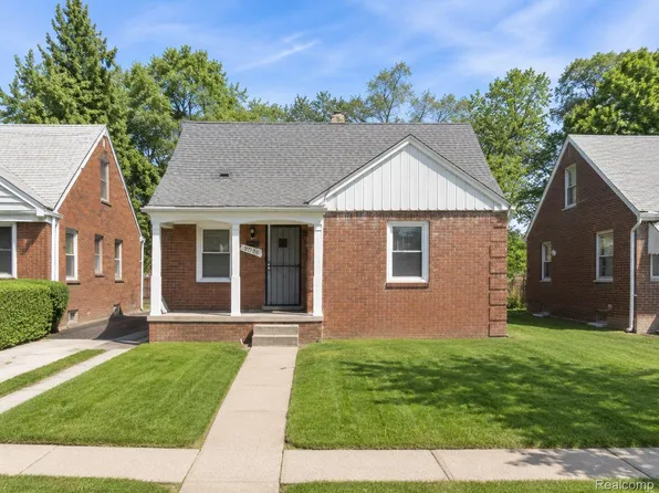 18696 Blackmoor St, Detroit, MI 48234