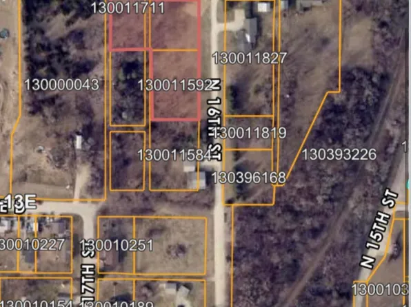 740 N 16th St, Plattsmouth, NE 68048