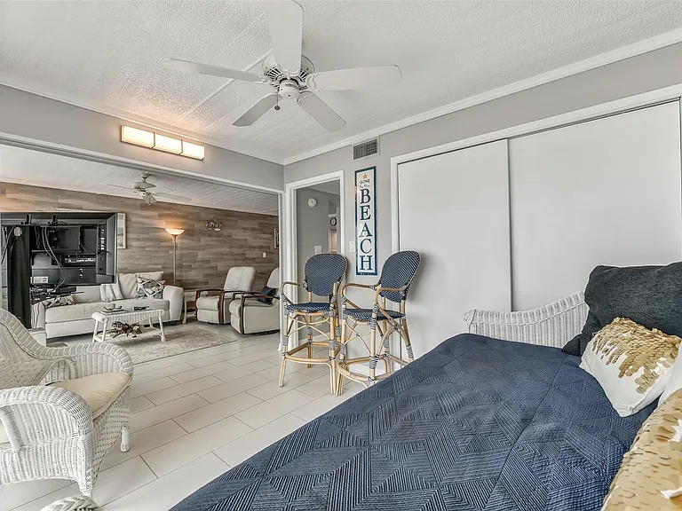 7310 Seawall Blvd #605 — Photo 17