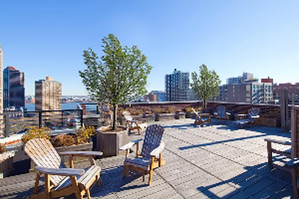 Sold by Corcoran | media 14