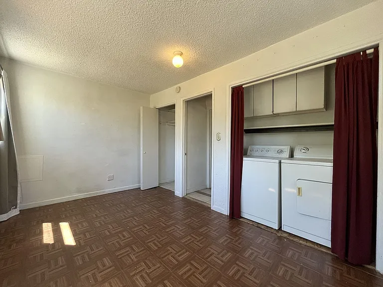 6906 N Newcastle Ave — Photo 29