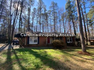 207 Bennington Dr, Chapel Hill, NC 27516