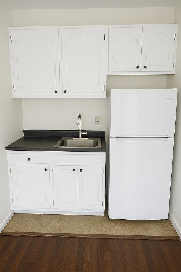 119 Main St #2E photo 1
