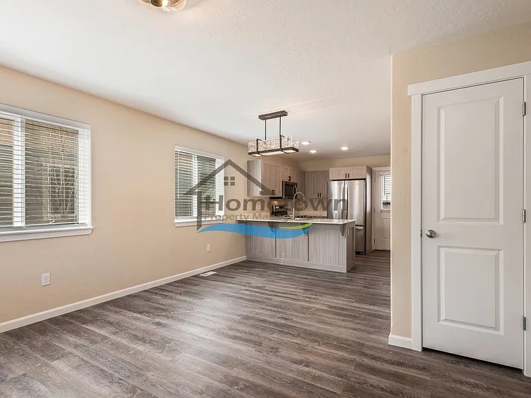 705 E Alaina Ave — Photo 15
