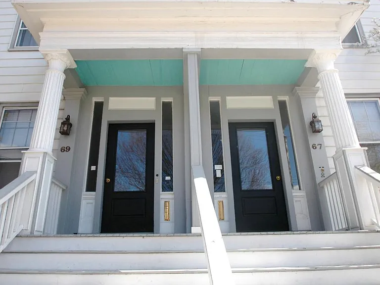 69 Pearl St #3 — Photo 2