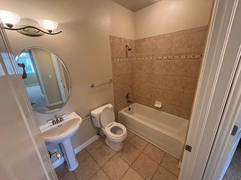 2700 E Cherry Creek South Dr #405 — Photo 12