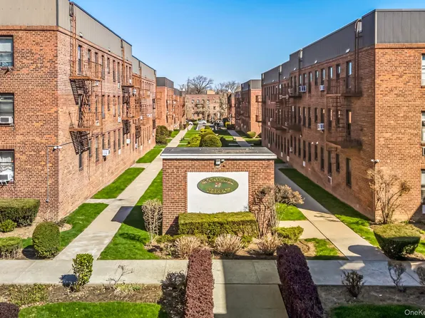 215-40 47th Avenue #2A, Bayside, NY 11361
