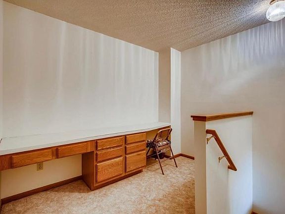 3rd image of 2556 Bedford Ct