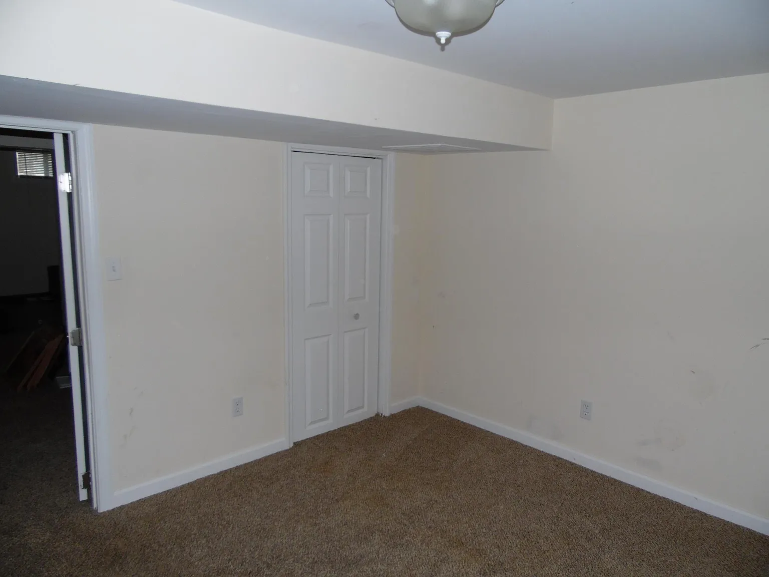 2 bed, 1.5 bath, 1300 sqft, $3,100 — Photo 2
