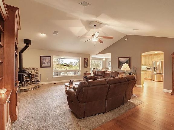 4th image of 5269 Crestline Dr