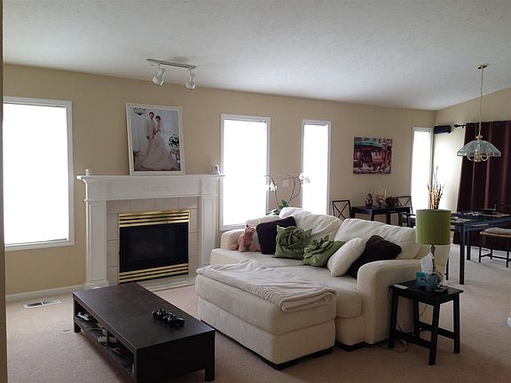 4th image of 2514 E 59th Ln