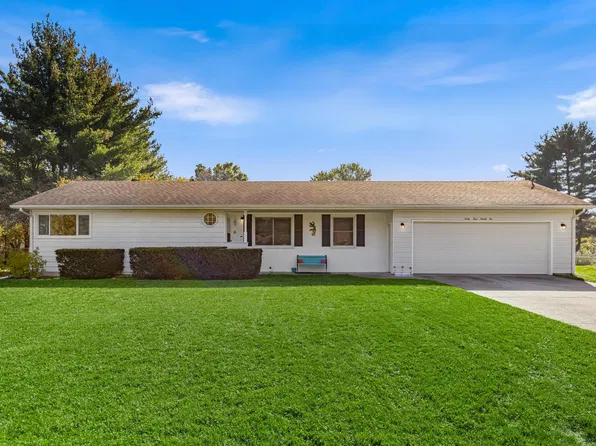 6492 Twilight Ave, Kalamazoo, MI 49048