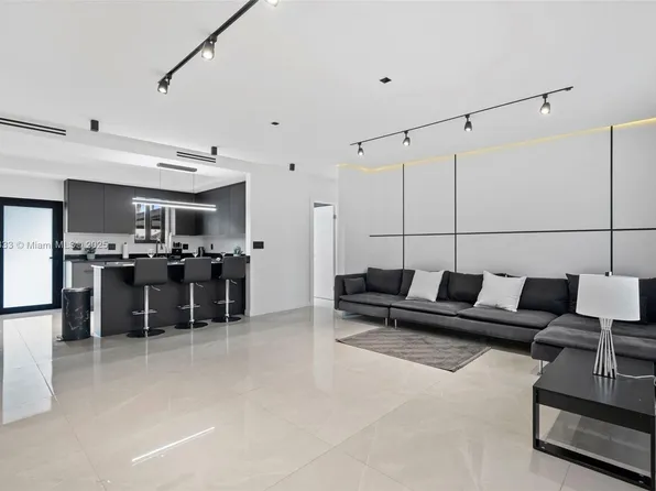 1101 N 14th Ave, Hollywood, FL 33020