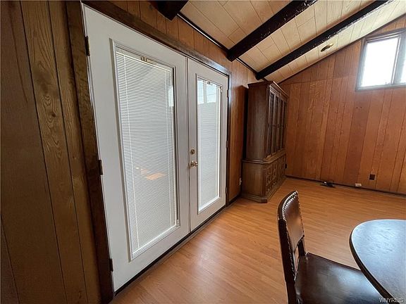 4th image of 35 Temple Dr