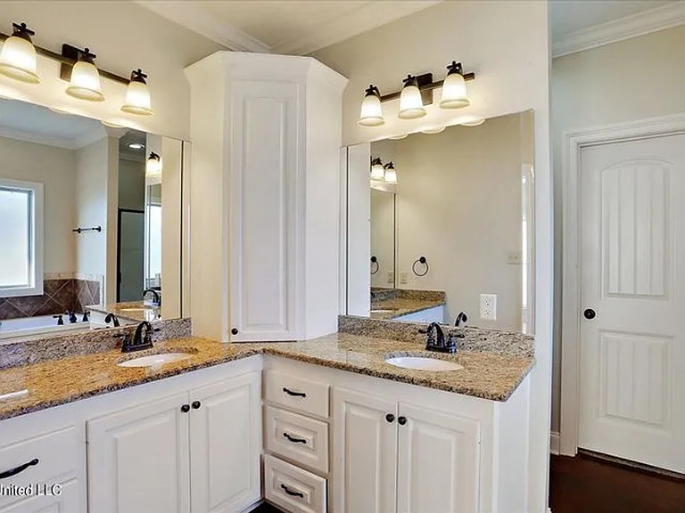 852 Willow Grande Cir — Photo 34